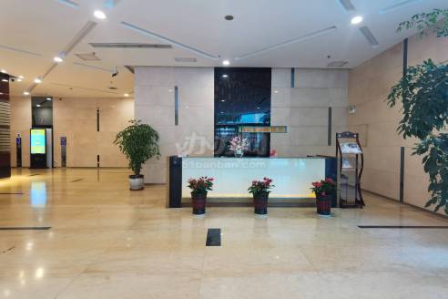 10号线龙柏新村站瑞都大厦95平带隔断配套完善领宝办公